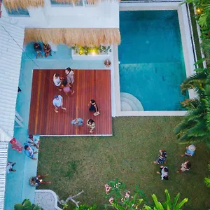 https://guru-canggu-boutique-hostel.hotelsseminyak.net
