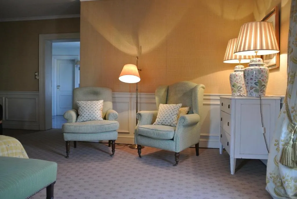 Hotel Albert Premier Luxembourg Bel Air 4*,